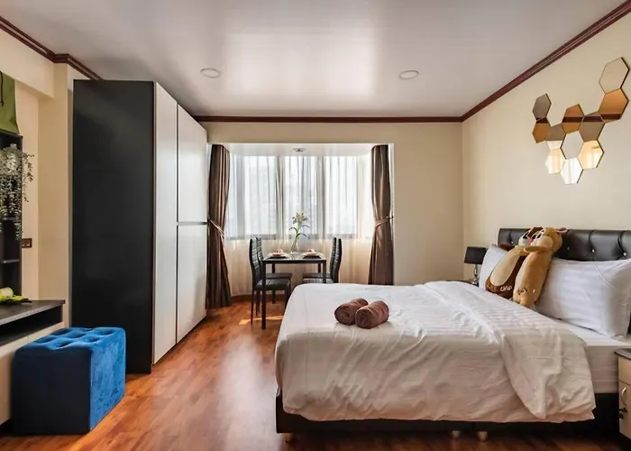 Selfcheckin Omni Tower Sukhumvit4 Nana Asoke Bts Mrt Hispeed Wifi Pool&gym